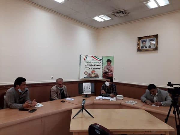 نشست نقد و بررسی مجموعه شعر "ای مهربانتر از گل"در یاسوج برگزار شد