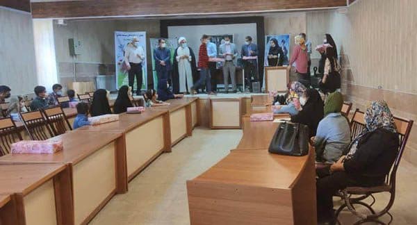 آیین تجلیل از برگزیدگان مسابقه نقاشی حجاب و عفاف در باشت برگزار شد