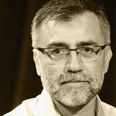 زنده یاد دکترحسینی راد در افتتاحیه هفتمین نمایشگاه اسماءالحسنی :