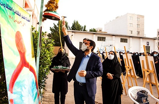 زنگ هنر انقلاب اسلامی در هنرستان «رازی» به صدا درآمد