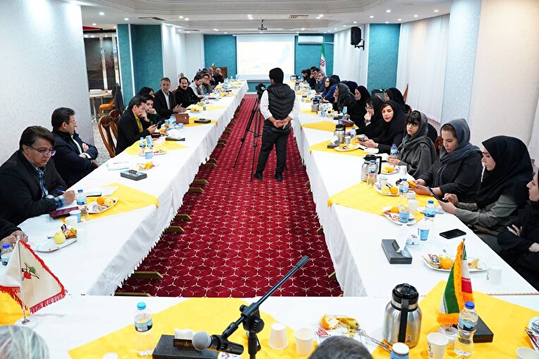 کارگاه آموزشی داستان دفاع مقدس در حاشیه جشنواره ملی داستان ایثار برگزار شد