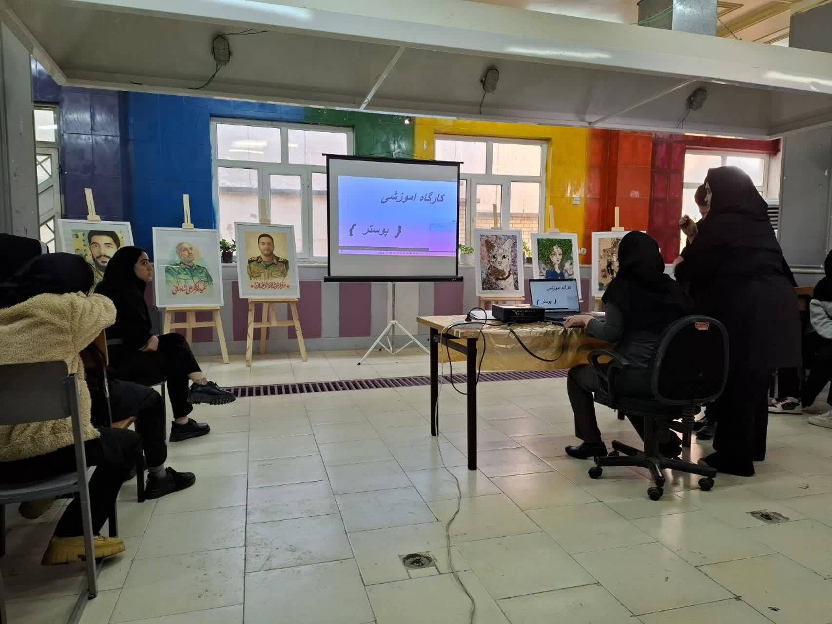 کارگاه تربیتی ـ تولیدی هنرهای تجسمی «بلوط و باروت» در گچساران برگزار شد