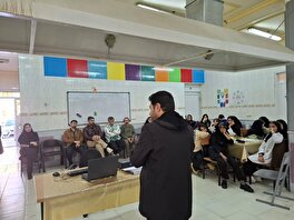 کارگاه تربیتی ـ تولیدی هنرهای تجسمی «بلوط و باروت» در گچساران برگزار شد