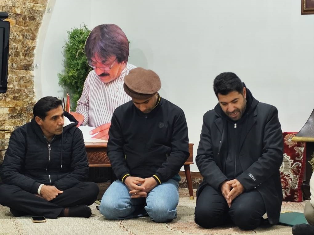 گردهمایی قلمهای هنرمند/ شب بزرگداشت استادان فقید خوشنویس در یاسوج برگزار شد گردهمایی قلمهای هنرمند/ شب بزرگداشت استادان فقید خوشنویس در یاسوج برگزار شد