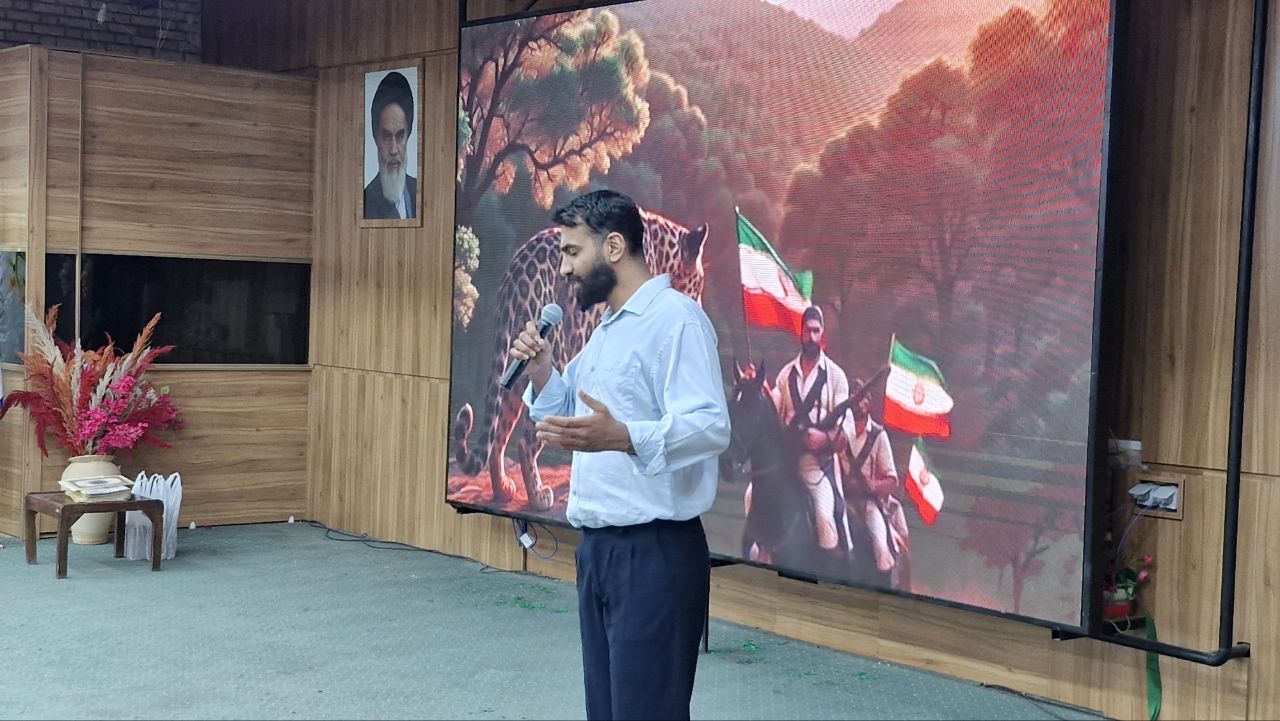 اختتامیه هفته هنر انقلاب در کهگیلویه و بویراحمد/ تجلیل از هنرمندان با حضور استاندار+ استاندار اختتامیه هفته هنر انقلاب در کهگیلویه و بویراحمد/ تجلیل از هنرمندان با حضور استاندار+ استاندار