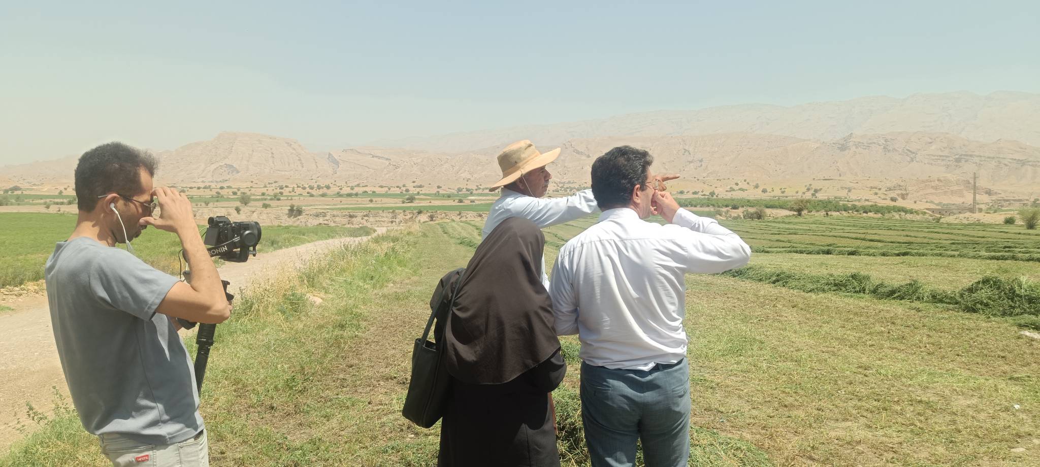 تور روایتنویسی «نبرد برنوها» با یاد شهدای کوه سیاه برگزار شد تور روایتنویسی «نبرد برنوها» با یاد شهدای کوه سیاه برگزار شد