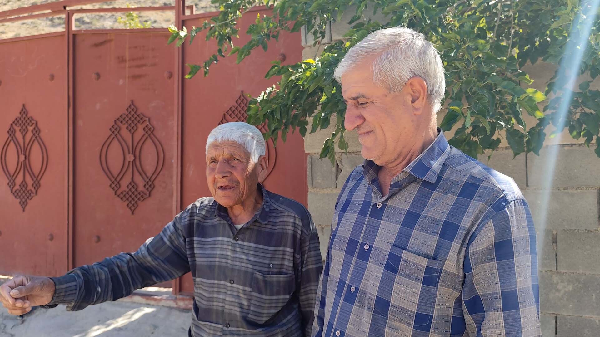 تور روایتنویسی «ورد یار» با حضور روایتنویسان استان برگزار شد تور روایتنویسی «ورد یار» با حضور روایتنویسان استان برگزار شد