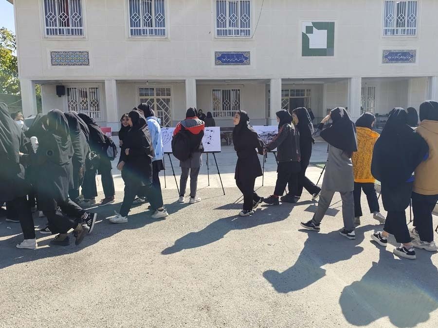 نمایشگاه ملی کاریکاتور «جنگ ۱۲ روزه» با محوریت مقاومت در یاسوج افتتاح شد