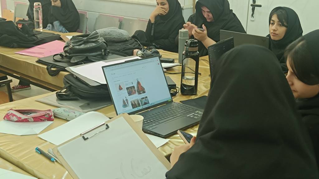 کارگاه تربیتی ـ تولیدی هنرهای تجسمی «بلوط و باروت» در گچساران برگزار شد
